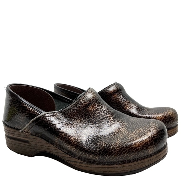 DANSKO Brown Bronze Pro Professional Clogs Loafers Comfort Slip On Shoes sz 40 - Picture 1 of 16